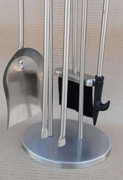 5pcs Silver Companion Set with leather handles.