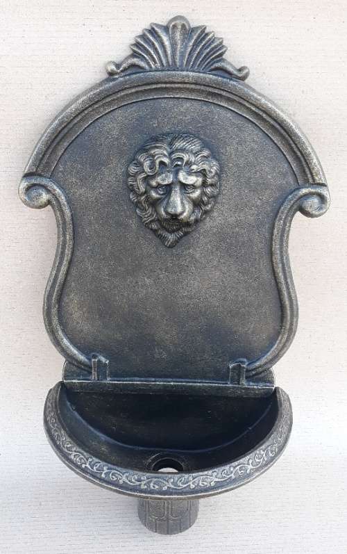 Wall Mounted Water Fountain