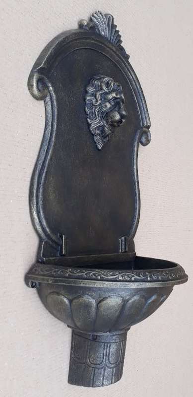 Wall Mounted Water Fountain