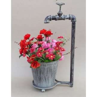 Garden retro pot holder stand .