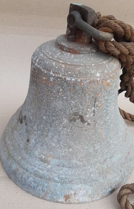Preowned Ship Bell/ Church Bell 40cm Diameter Heavy and Loud