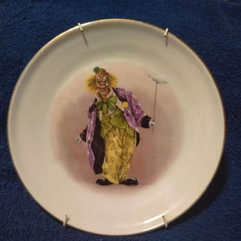 Vintage Plates Set of 2 Constantia Fine China