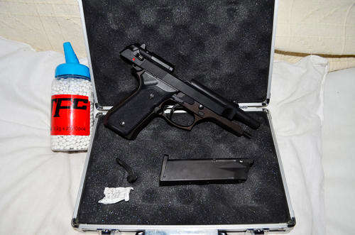 Air soft M92 Full metal.