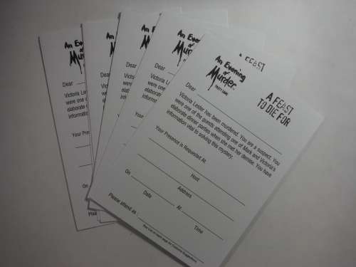 An Evening of Murder : A Feast to Die For - Party Game for Eight Adults
