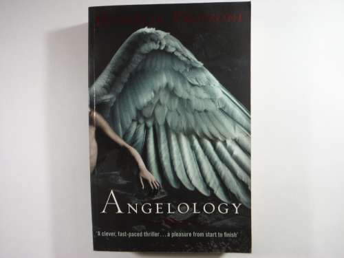 Angelology - Danielle Trussoni (PAPERBACK)