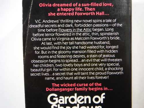 Gardens of Shadows - Paperback - V.C Andrews