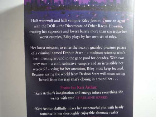 Tempting Evil - Keri Arthur (PAPERBACK)