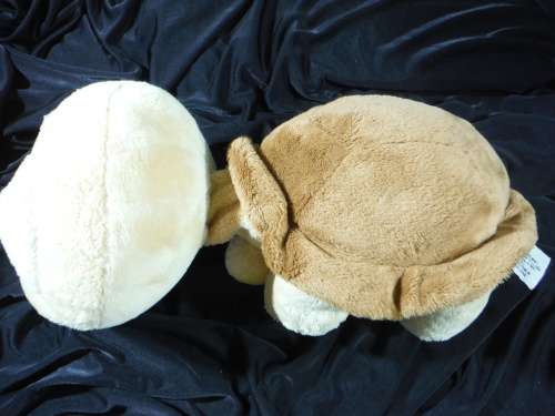 Russ Berrie Lil Peepers  Brown Yellow Sad Eyes Turtle Plush Toy