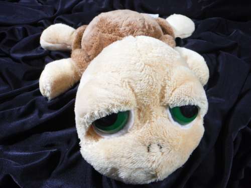 Russ Berrie Lil Peepers Brown Yellow Big Sad Eyes Turtle.
