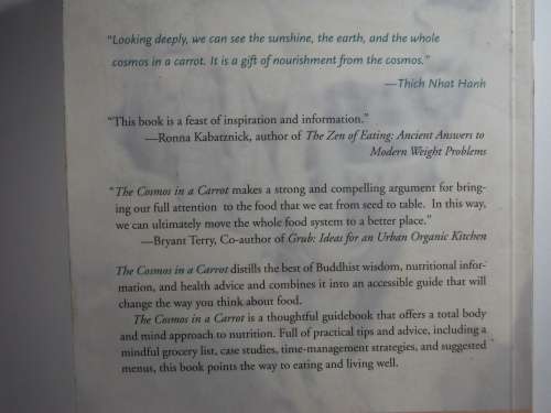 The Cosmos In A Carrot - Paperback - Carmen Yuen ( A Zen Guide To Eating Well)