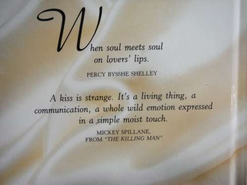 The Kiss - Hardcover - Helen Exley