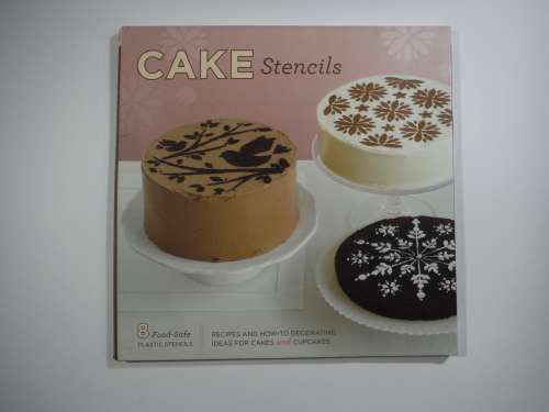 7 Cake Stencils: Receipes and how-to decorating ideas for cakes and cupcakes.