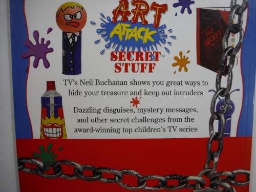 DK: Art Attack with Neil Buchanan -Secret Stuff (SOFTCOVER)