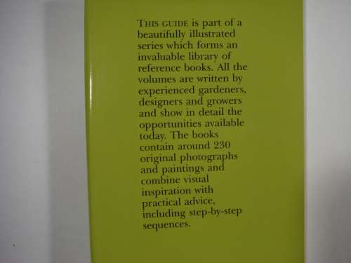 Garden Guide:Herbs & The Kitchen Garden -HARDCOVER- Kim Hurst