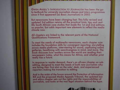 Introduction To Journalism- Gwen Ansell (SOFTCOVER)