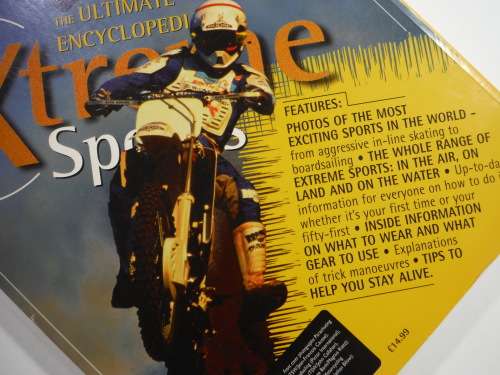 The Ultimate Encyclopedia of Extreme Sports - Joe Tomlinson (SOFTCOVER)