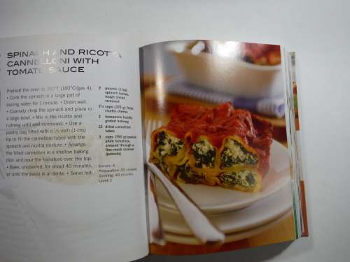 Just 5 Things - Rachel Lane (SOFTCOVER) Easy Gourmet Cooking with Just  a Handful of Ingredients