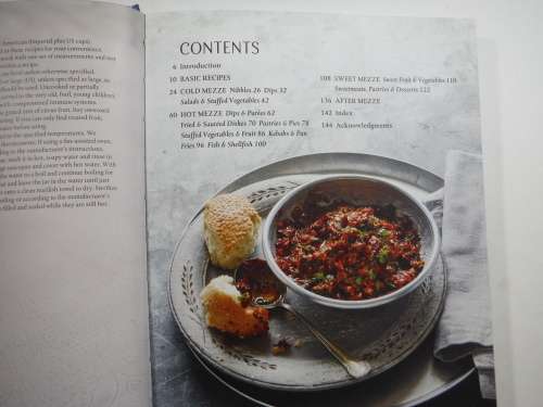 Mezze Small Plates to Share - Ghillie Basan( HARDCOVER)