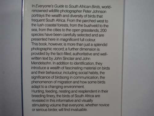Everyone`s Guide to South African Birds - Hardcover - John Sinclair