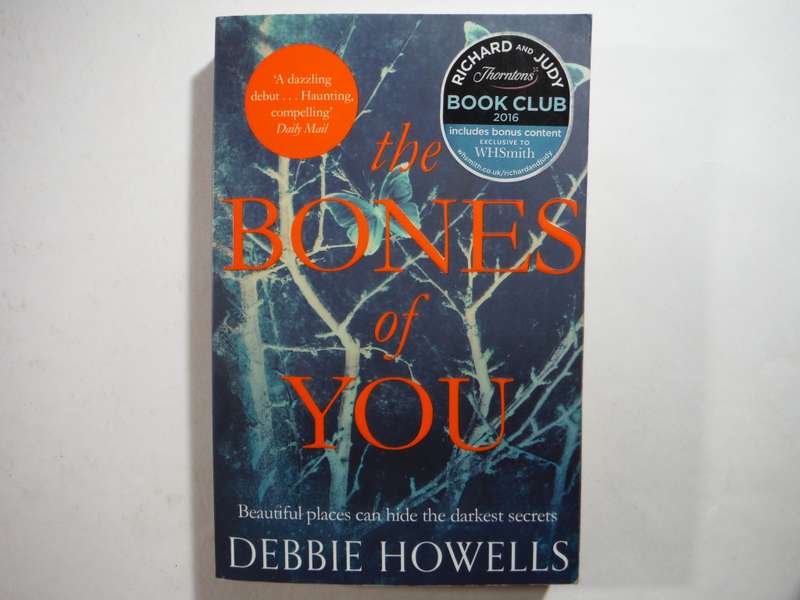 The Bones of You - Paperback - Debbie Howells