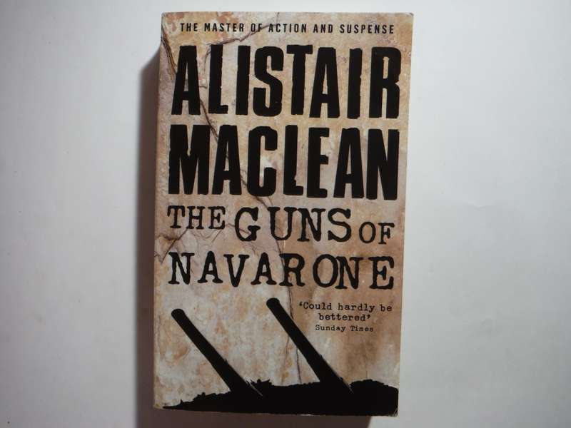 The Guns of Navarone - Paperback - Alistair MacLean