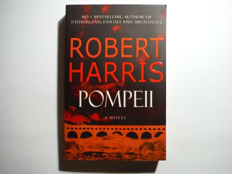 Pompeii - Paperback - Robert Harris