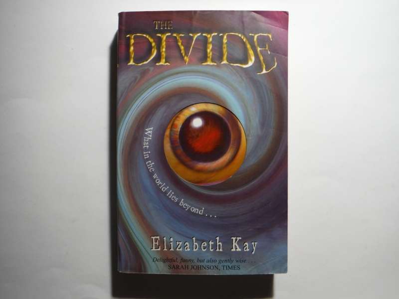 The Divide - Paperback - Elizabeth Kay