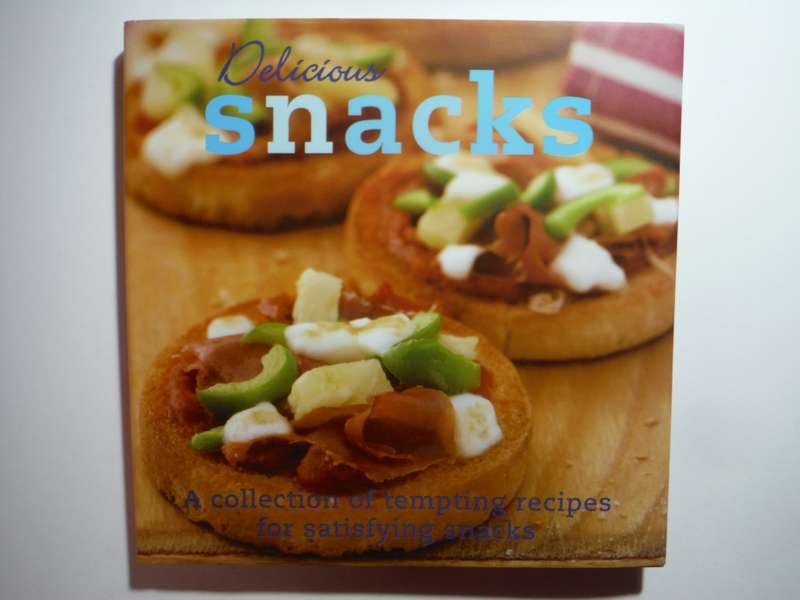 Delicious Snacks - Hardcover - Love Food