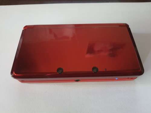 Metallic Red Nintendo 3DS + 5 Games