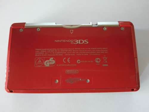 Metallic Red Nintendo 3DS + 5 Games
