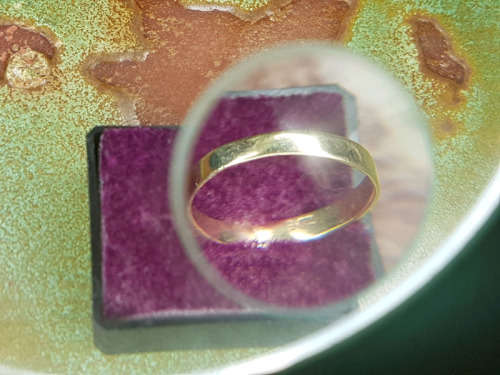 9ct GOLD Wedding Band!!