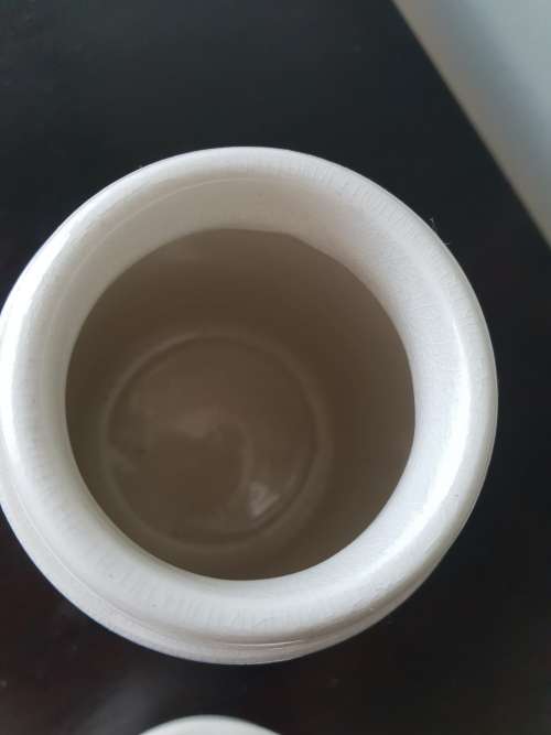 LARGE 12 cm x 7.5 cm!!!! Cornish Kitchen Ware!! TG Green and Co ltd. Made in England Salt Shaker!!