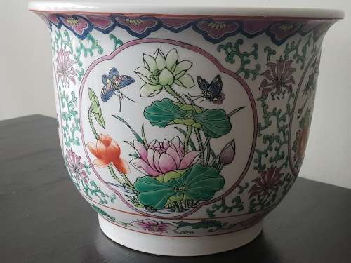 Qianlong  Porcelain Jardiniere
