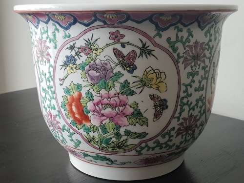 Qianlong  Porcelain Jardiniere
