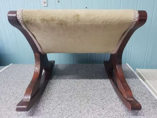 Rocking  "Gout" ,foot stool!!