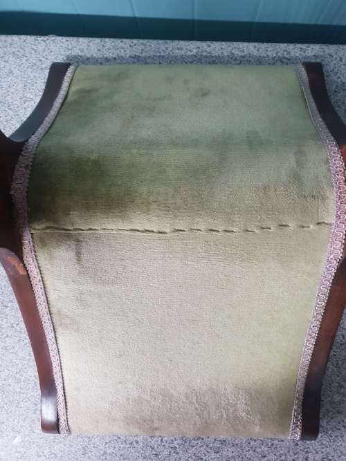Rocking  "Gout" ,foot stool!!
