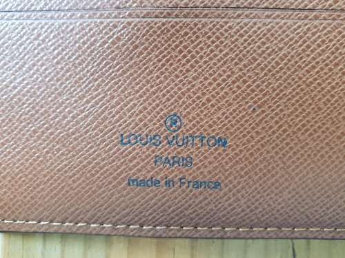 Louis Vuitton Men's Monogram Bifold slender wallet!!