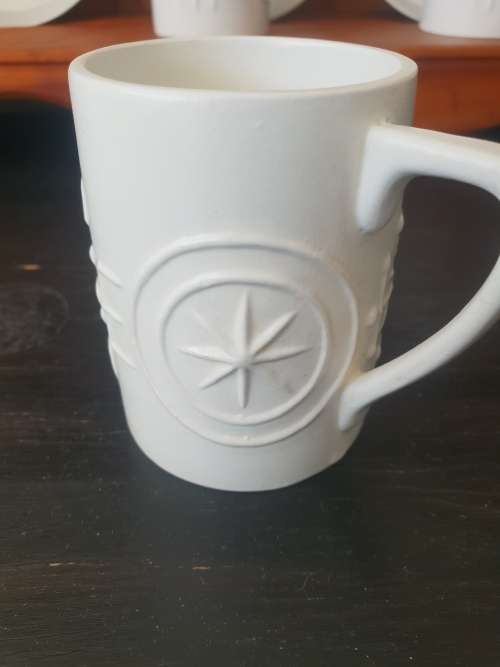 Portmeirion "Totem" 16 piece, Stoke on Trent, Porcelain Coffee set. Made in England!!