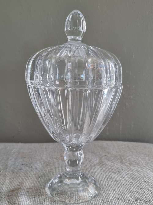 A stunning Large and Heavy Glass Candy Dish!!