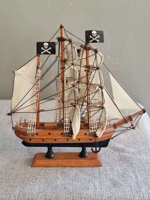 A Beautiful Pirate ship model.
