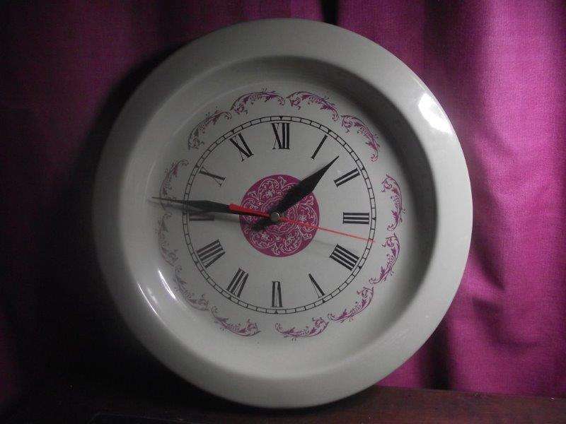PORCELAIN WALL CLOCK