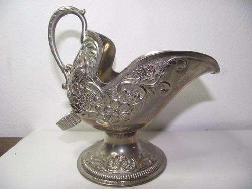 STUNNING SUGAR SCUTTLE