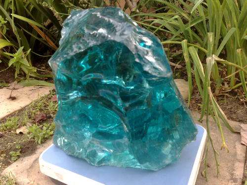 EXTRA LARGE 85 000 ct 17 kg VERY RARE CLEAR BLUE/GREEN OBSIDIAN ROCK