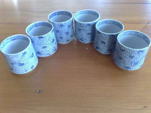 SET OF 6 PORCELAIN SAKI CUPS