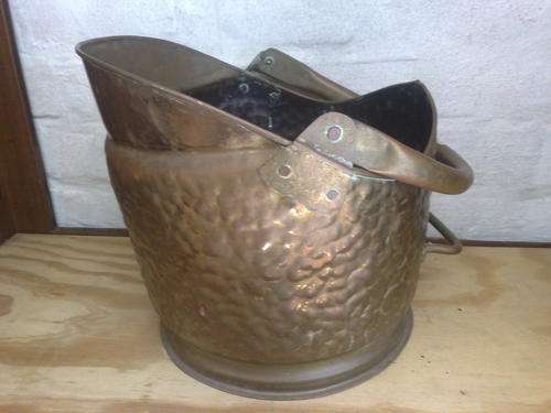 LARGE BRASS COAL SCUTTLE