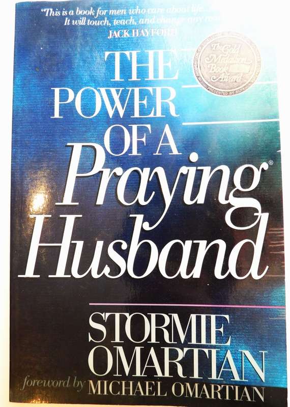 STOIRMIE OMARTION - The Power of a Praying Husband