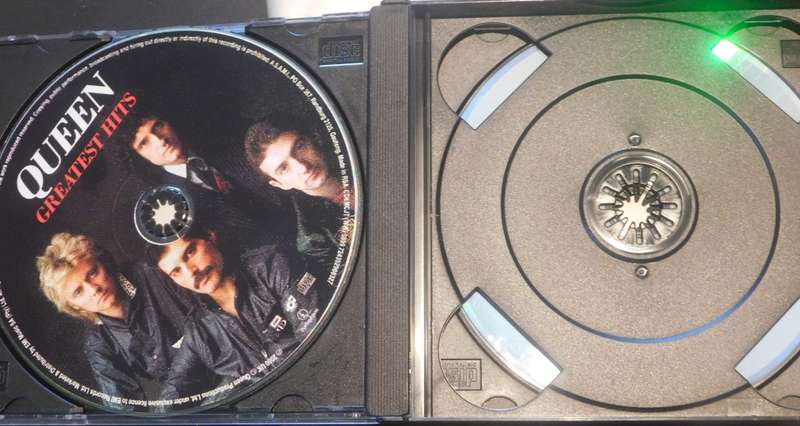 QUEEN- Greatest Hits I II111 (3 CD)