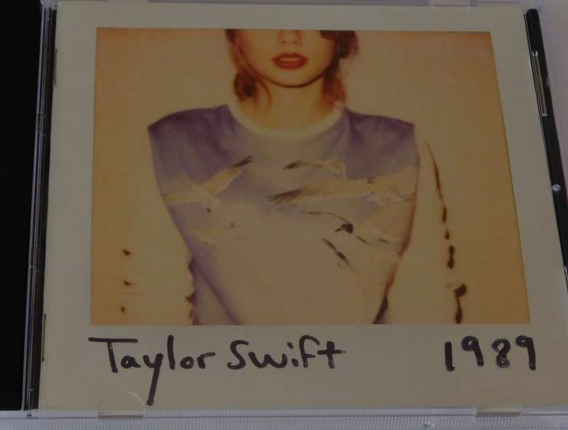 TAYLOR SWIFT - 1989 [CD]