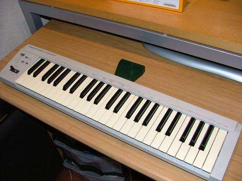 Roland PC-200 MKII Midi Keyboard Controller