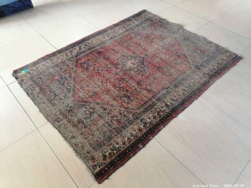Large persian rug 140x190
